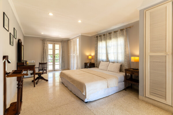 Sebastian Suite – Spacious suite with double terraces Miramar Residence – Room Sebastian suite with double terraces and vintage décor