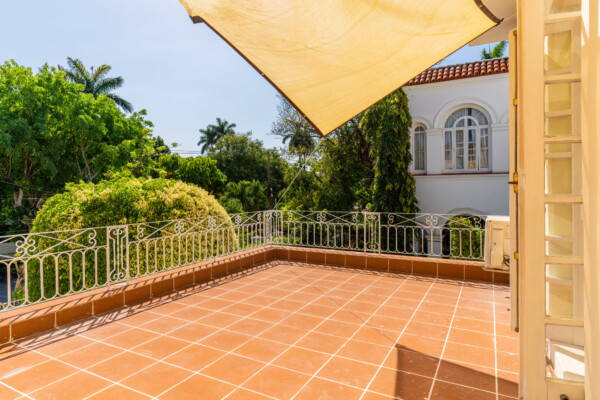 Sacha Suite – Shared terrace view Miramar Residence – Room Sacha shared terrace view