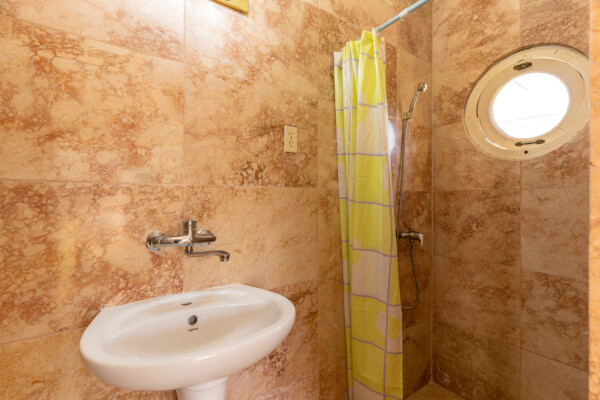 Timur Suite – Marble bathroom Miramar Residence – Room Timur marble bathroom