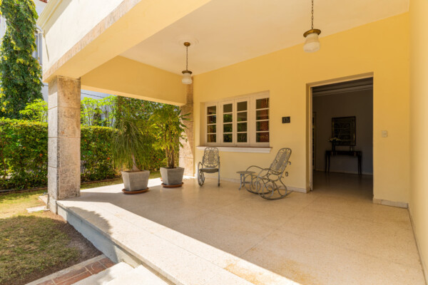 Front garden – Main entrance to the house Miramar Residence – Main entrance to the house